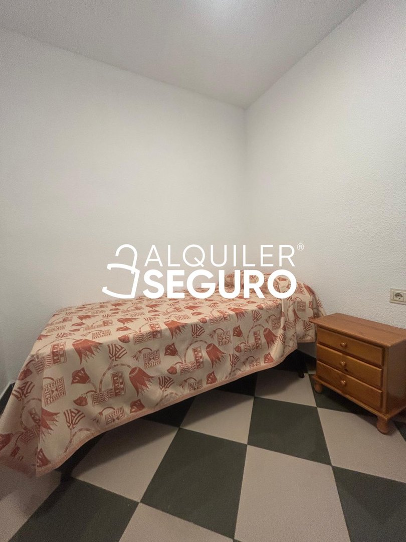 Piso de 100 m² en Granada