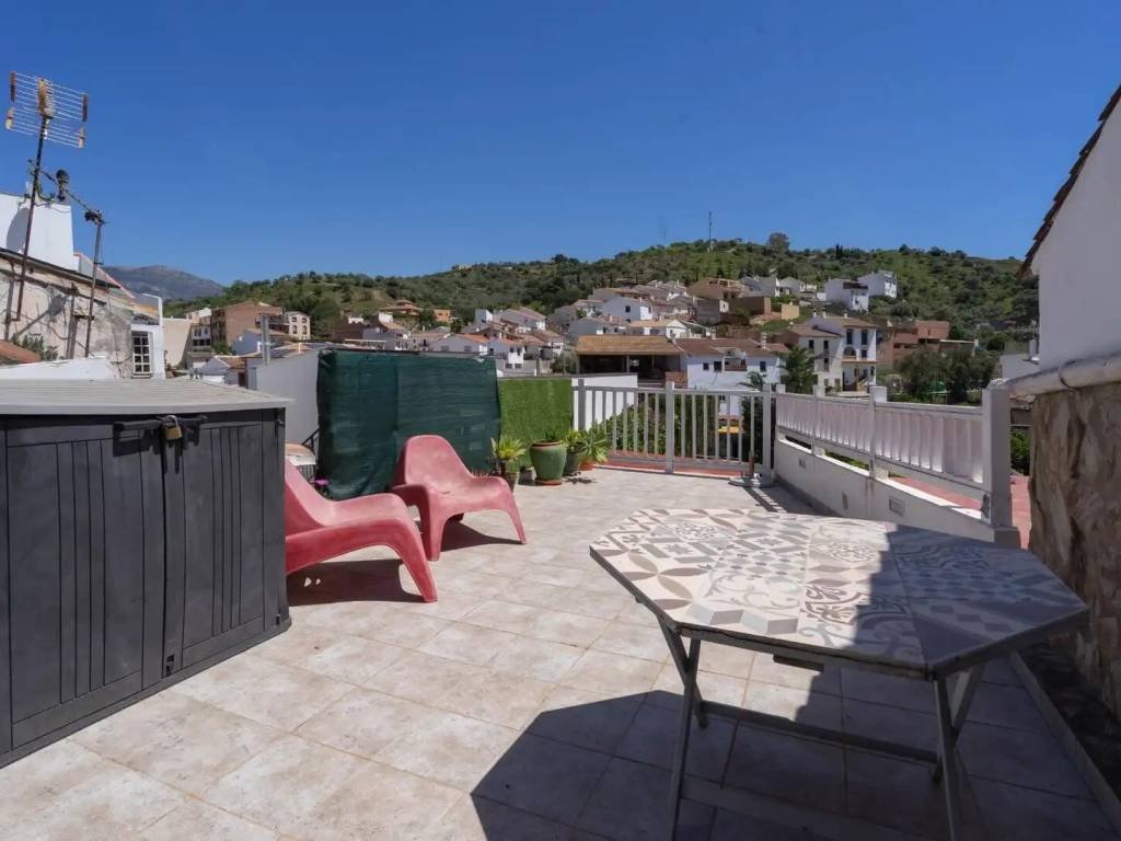 Casa de 150 m² a Riogordo