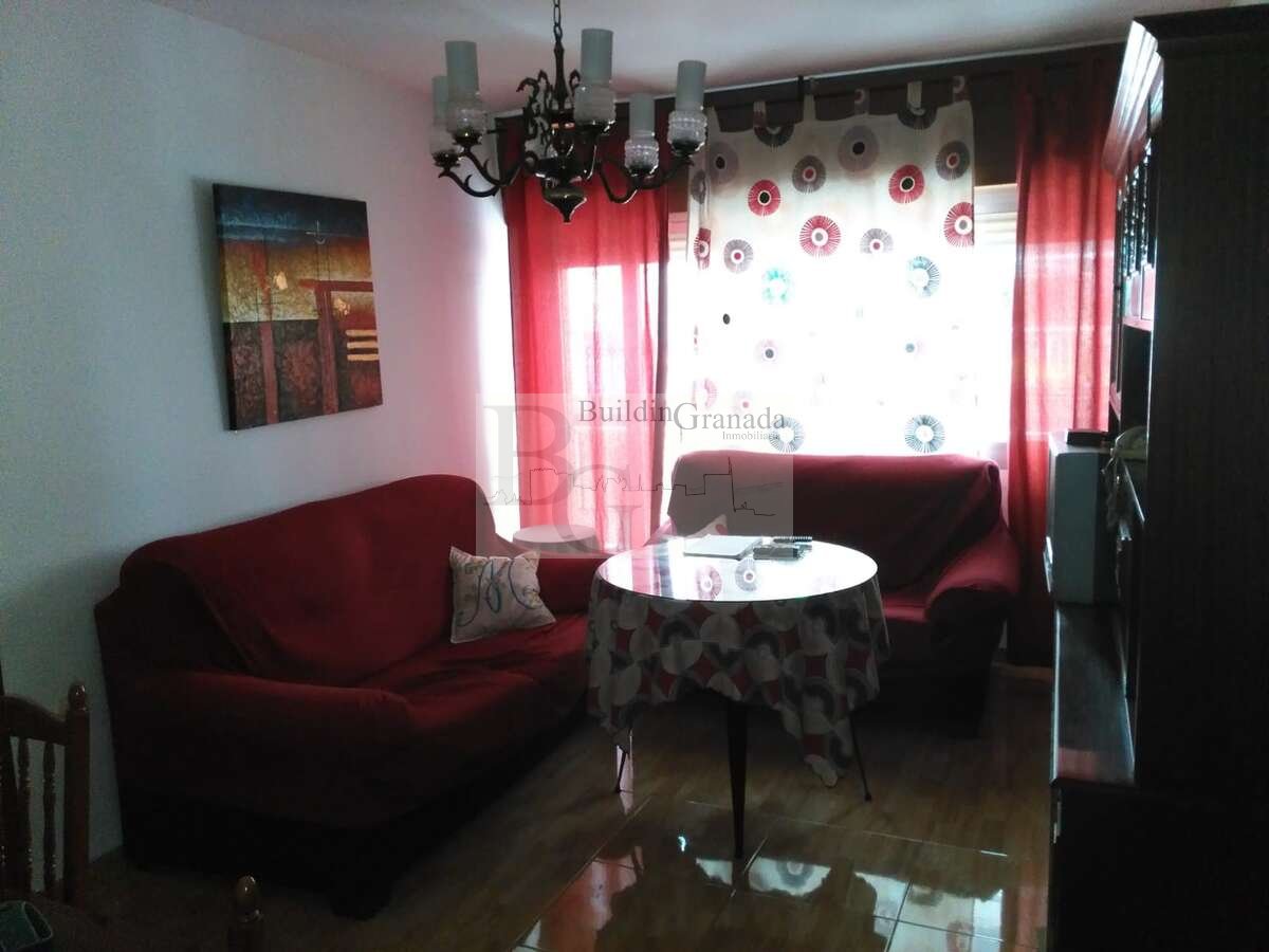 Piso de 90 m² en Granada