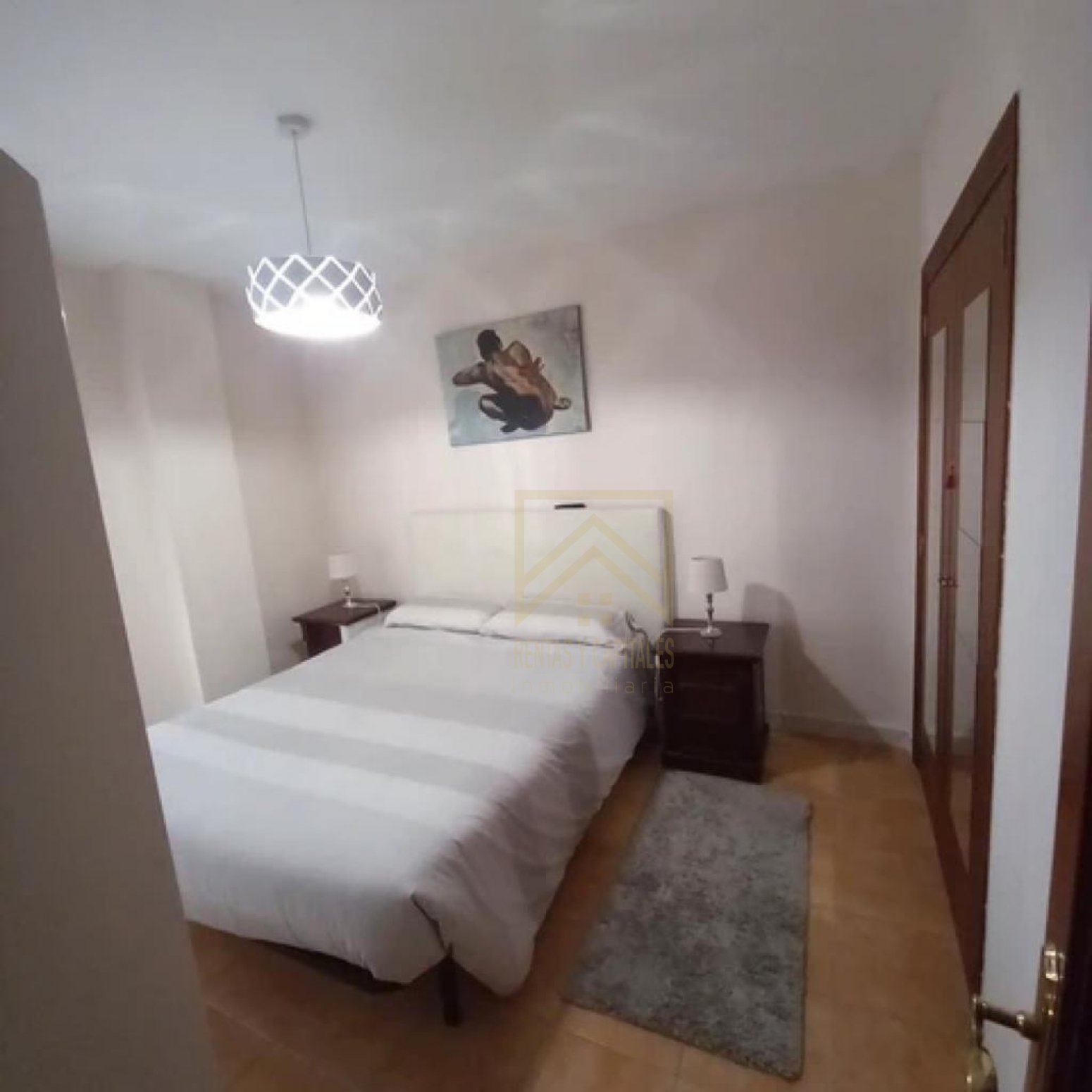 Piso de 90 m² en Camargo