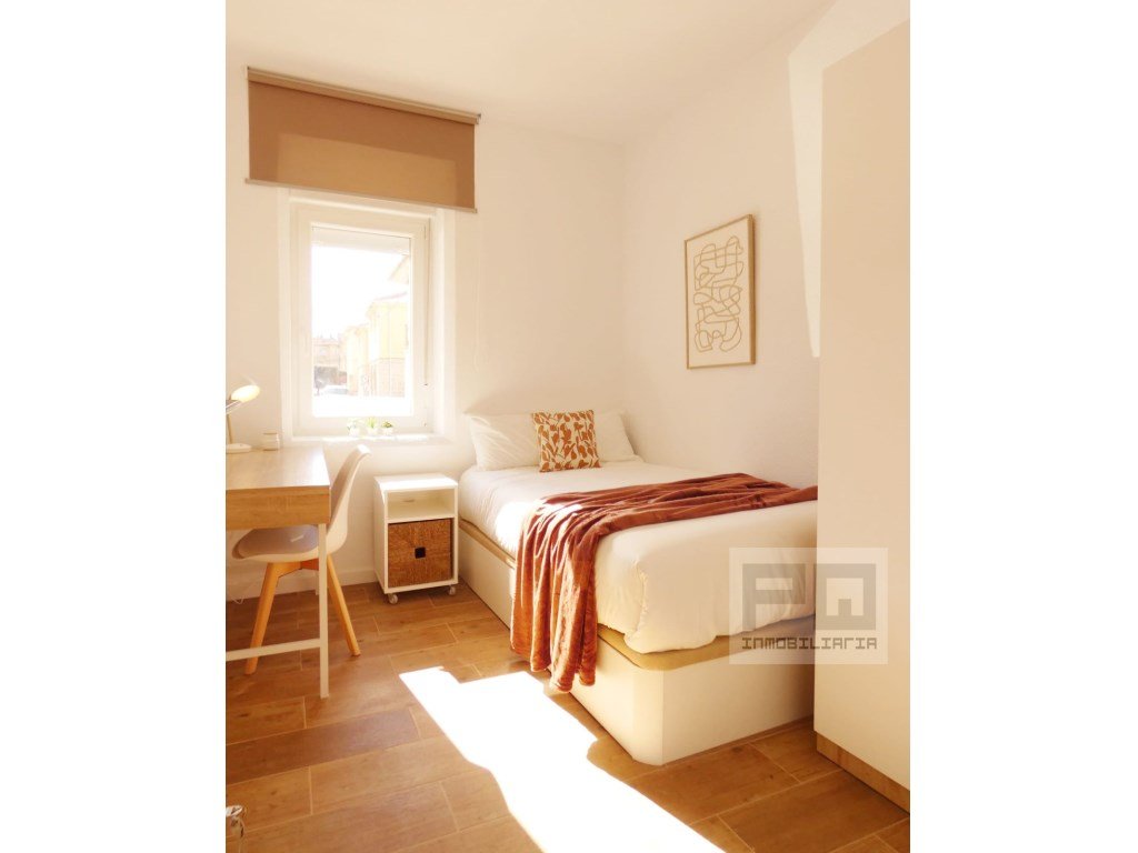 Habitación 100 m², Ávila