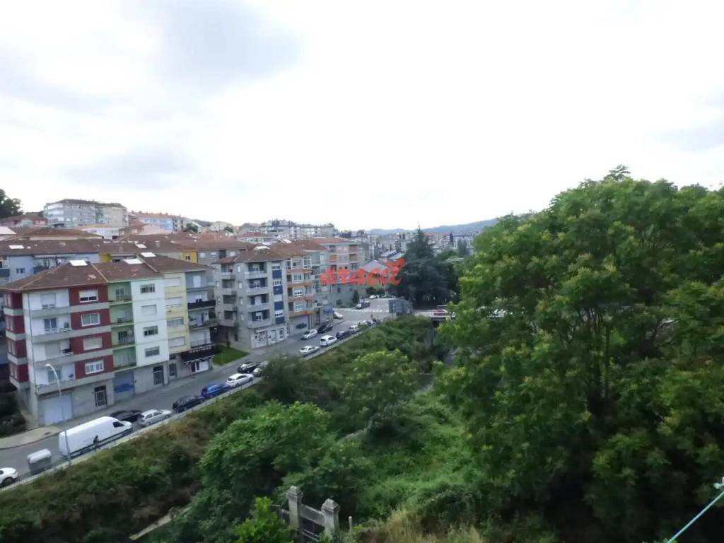 Piso de 93 m² en Ourense