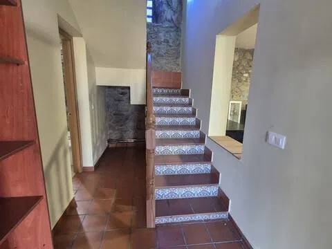 Casa de 140 m² en Gemuño