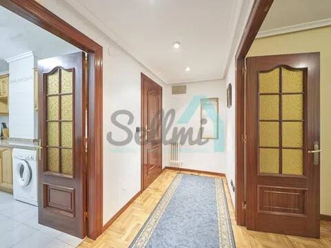 Piso de 70 m² en Oviedo