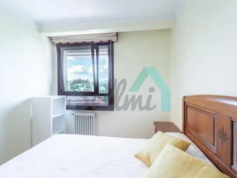 Piso de 104 m² en Oviedo