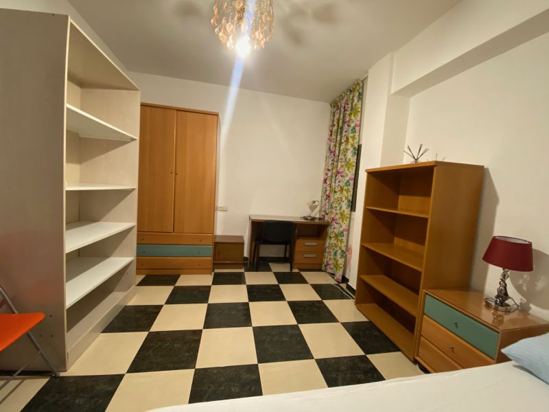 Habitación 132 m², Granada