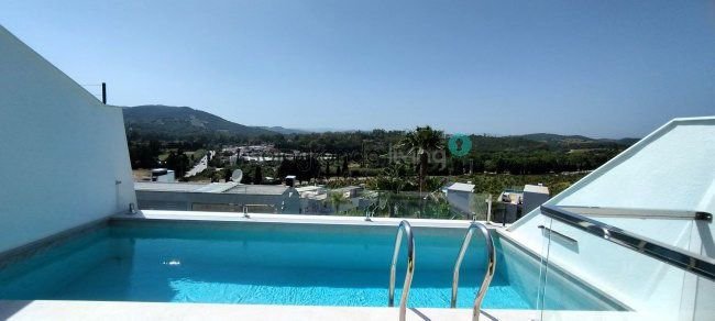 Wohnung 220 m² in San Roque