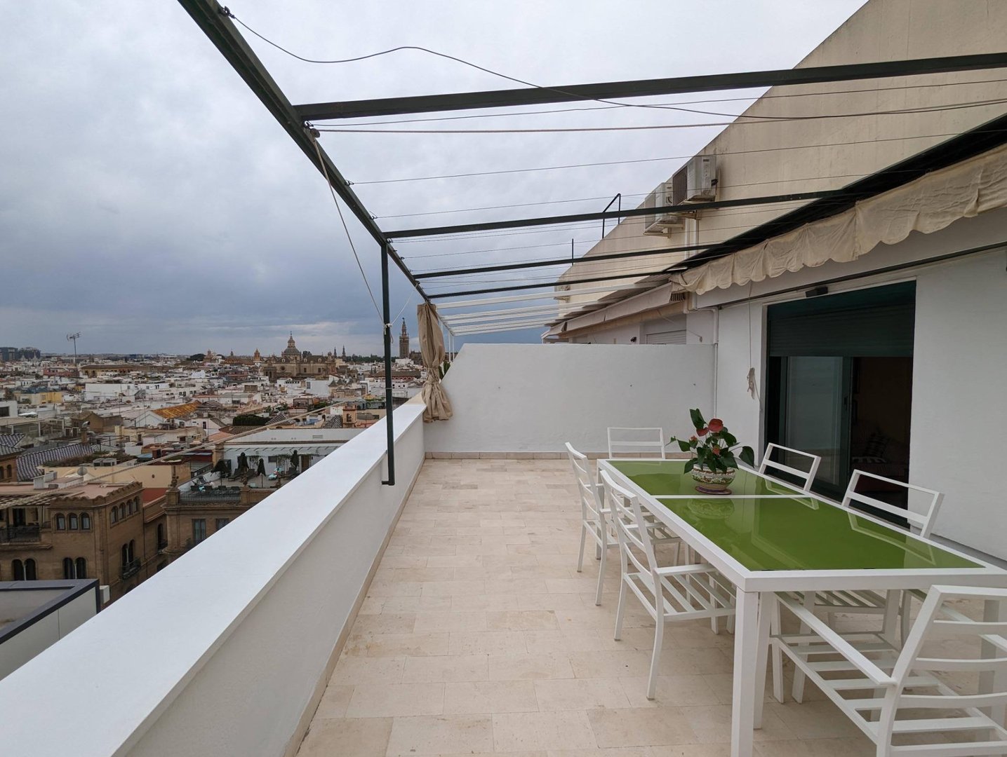Piso de 65 m² en Sevilla