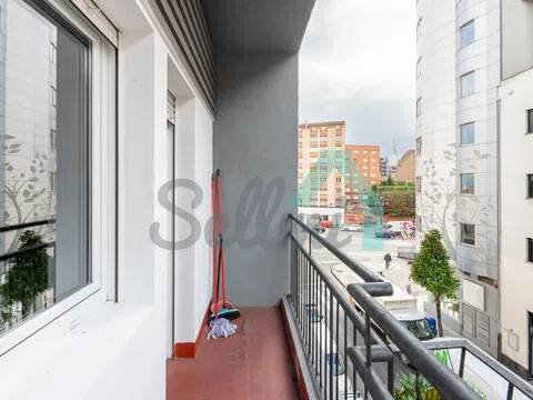 Piso de 126 m² en Oviedo