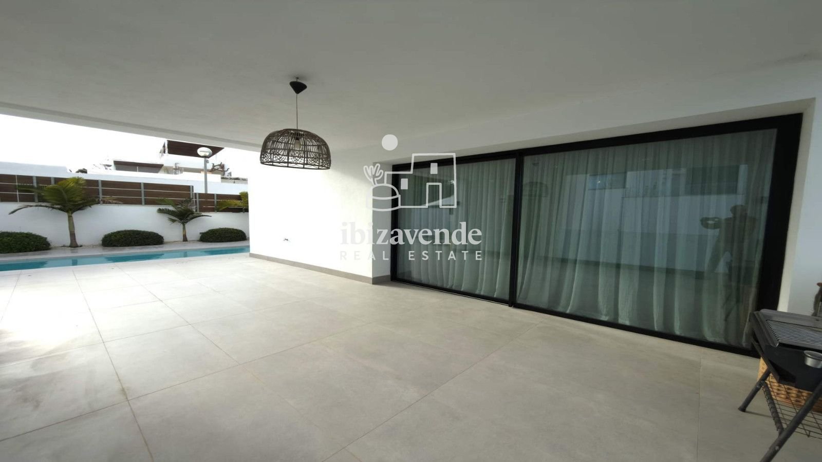 Дом 595 м² в Santa Eulària des Riu