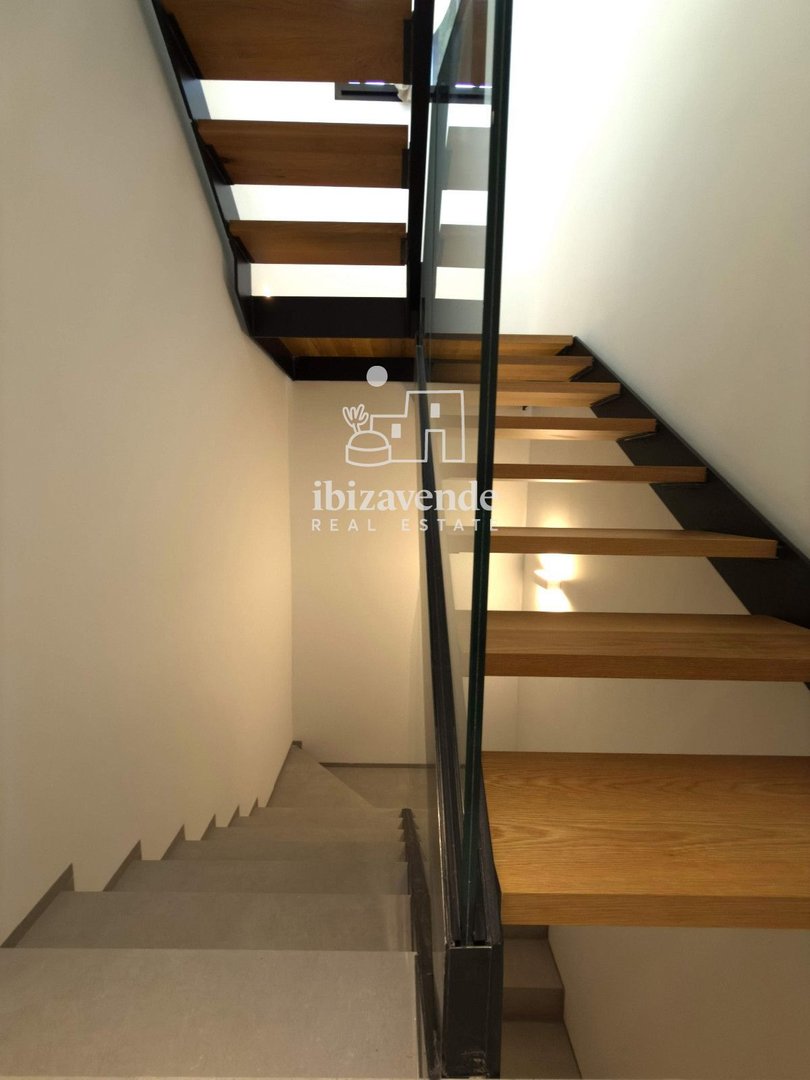 Дом 595 м² в Santa Eulària des Riu