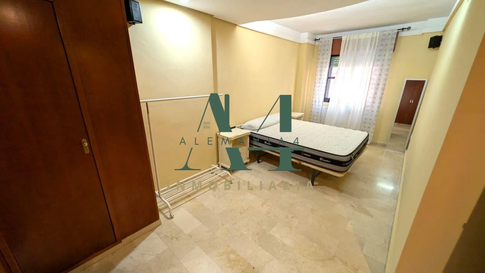 Piso de 93 m² en Cáceres