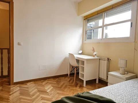 Chambre 250 m², Madrid
