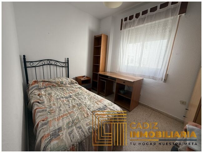 Piso de 90 m² en Cádiz