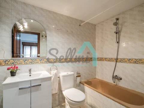Piso de 87 m² en Oviedo