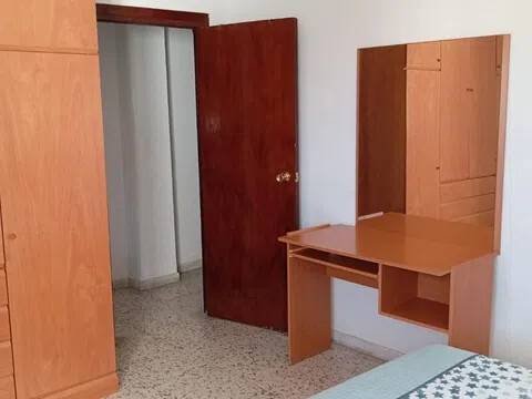 Piso de 80 m² en Almería