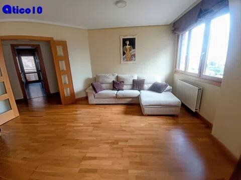Pis de 92 m² a Oviedo