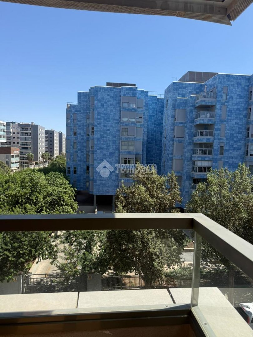 Pis de 100 m² a Almeria