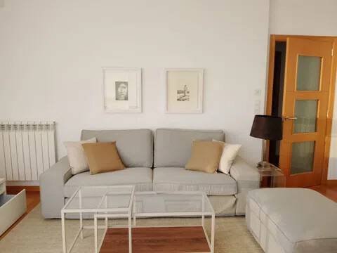 Wohnung 96 m² in Oleiros