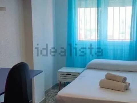 Piso de 90 m² en Almería