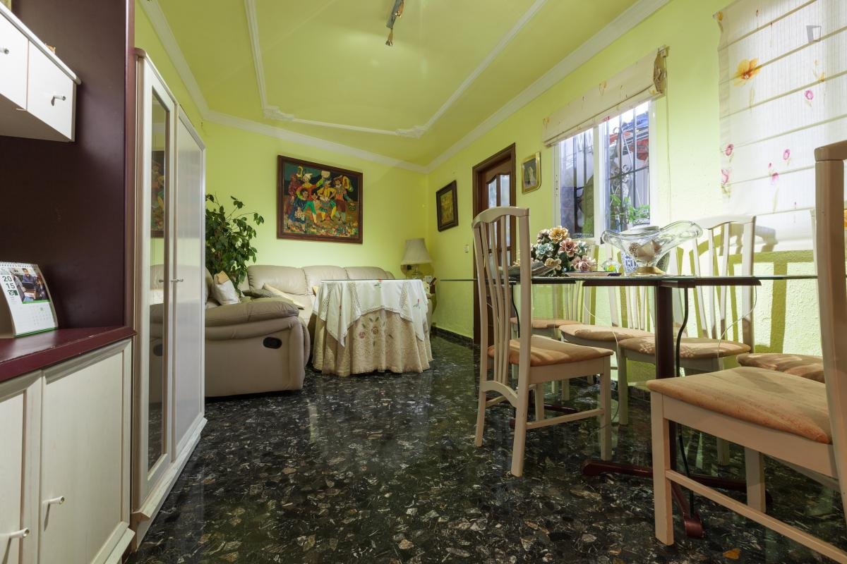 Habitación 9 m², Granada
