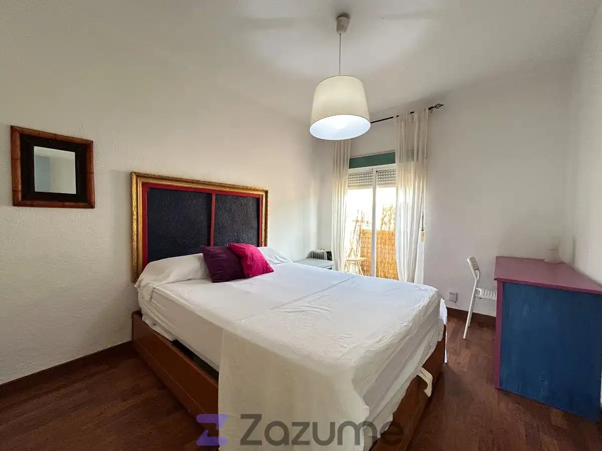 Piso de 90 m² en Granada