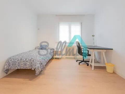Piso de 166 m² en Oviedo