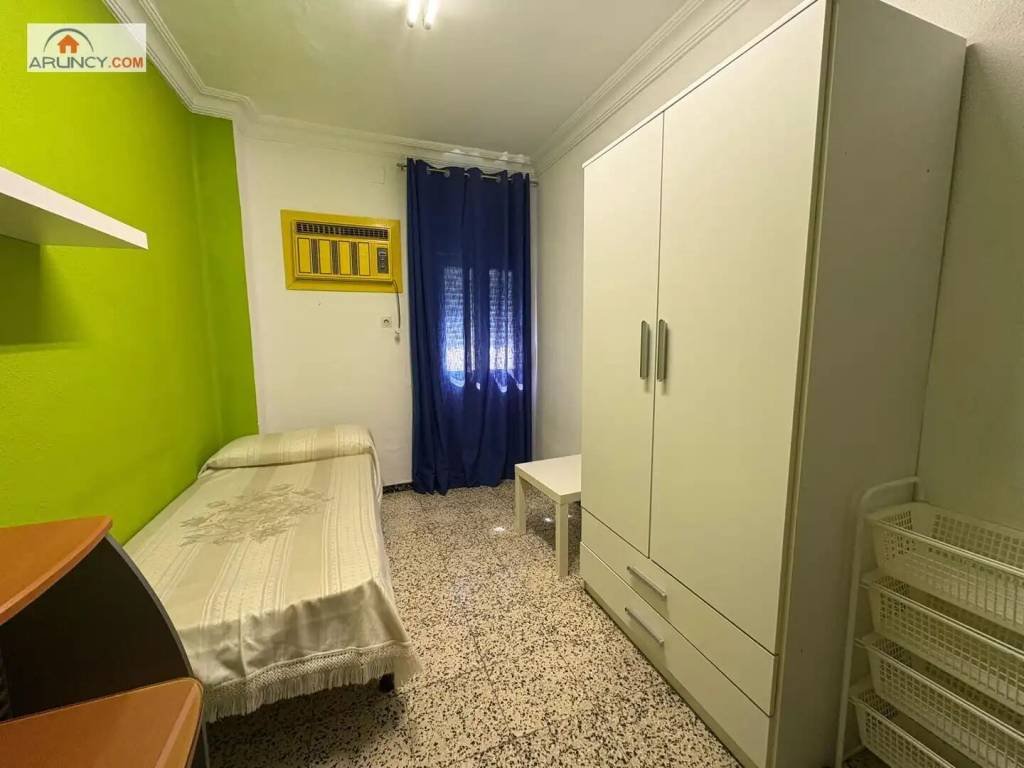 Piso de 80 m² en Sevilla