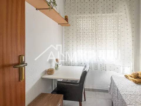 Piso de 80 m² en Los Alcázares