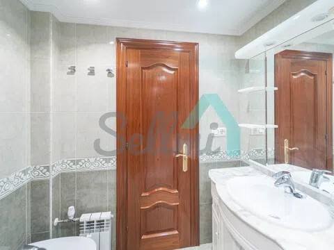 Piso de 85 m² en Oviedo
