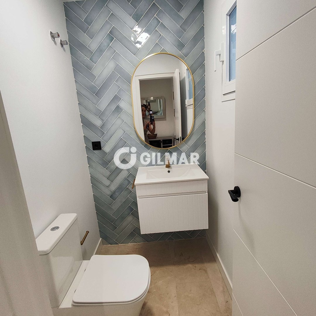 Casa de 220 m² en Estepona