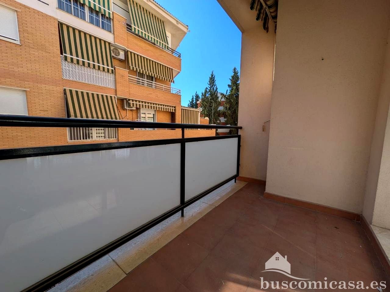Piso de 70 m² en Linares