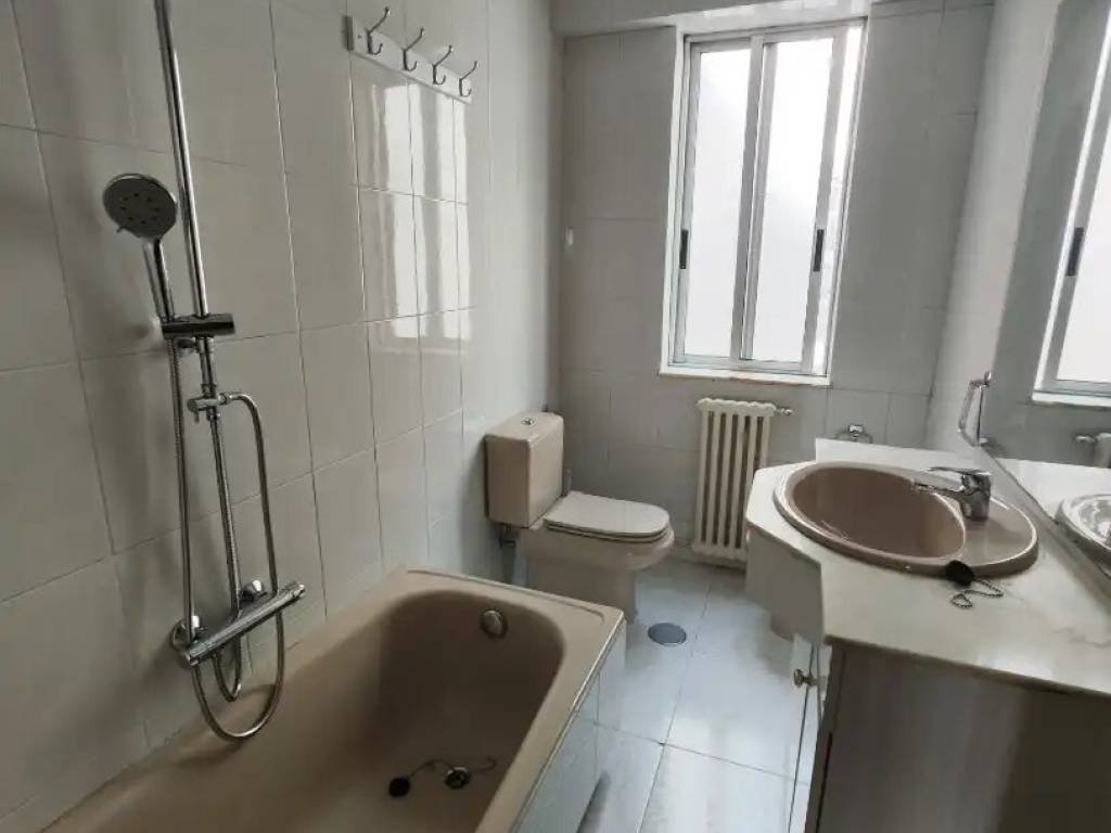 Wohnung 90 m² in Santiago de Compostela