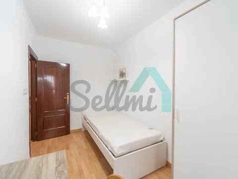 Piso de 67 m² en Oviedo