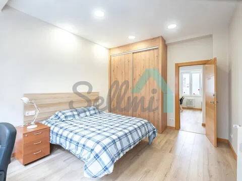 Piso de 130 m² en Oviedo