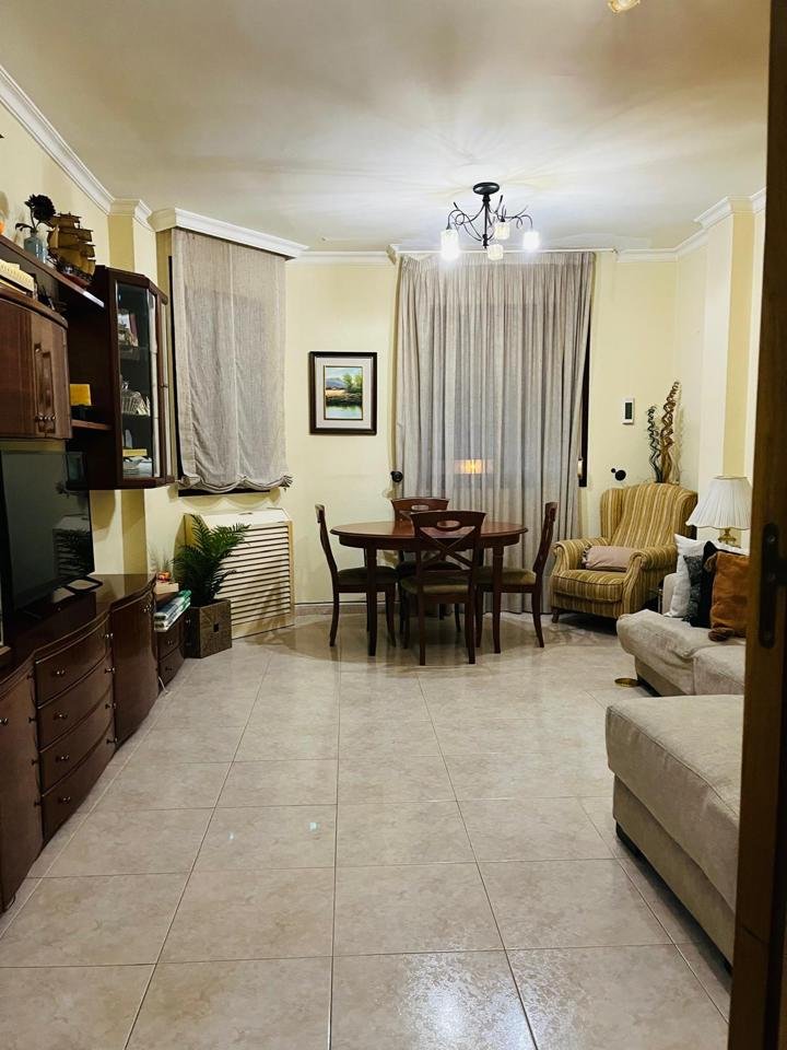Piso de 106 m² en Melilla