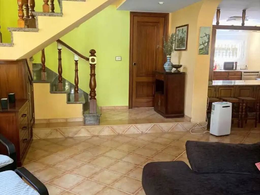 House 300 m² in Cangas de Morrazo