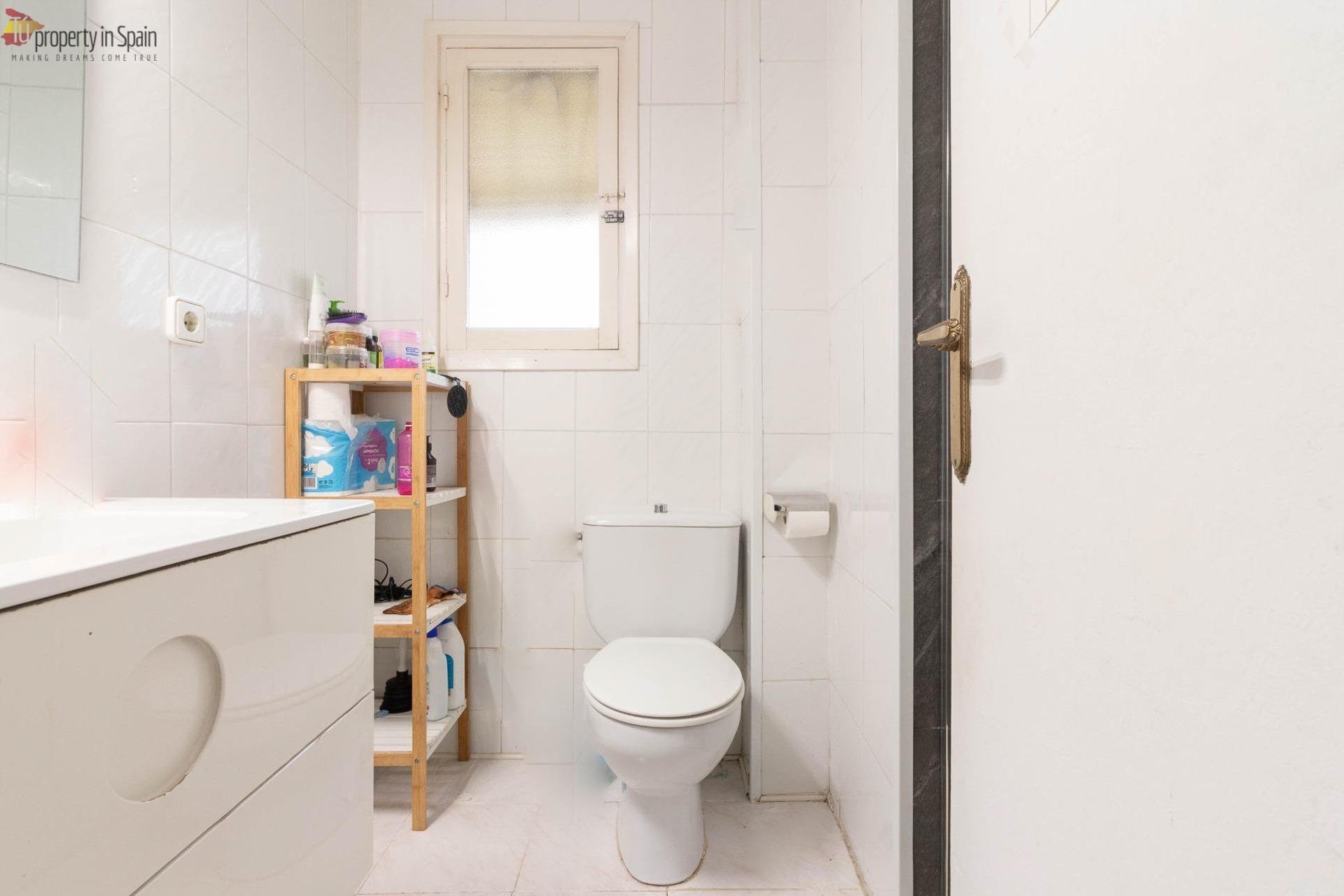 Habitación 84 m², Alicante
