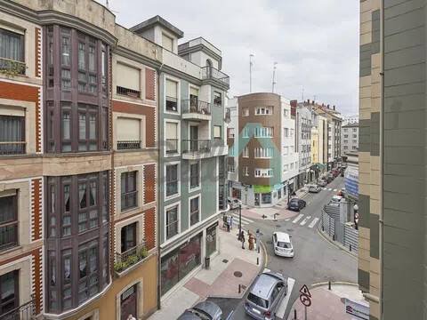 Piso de 74 m² en Gijón