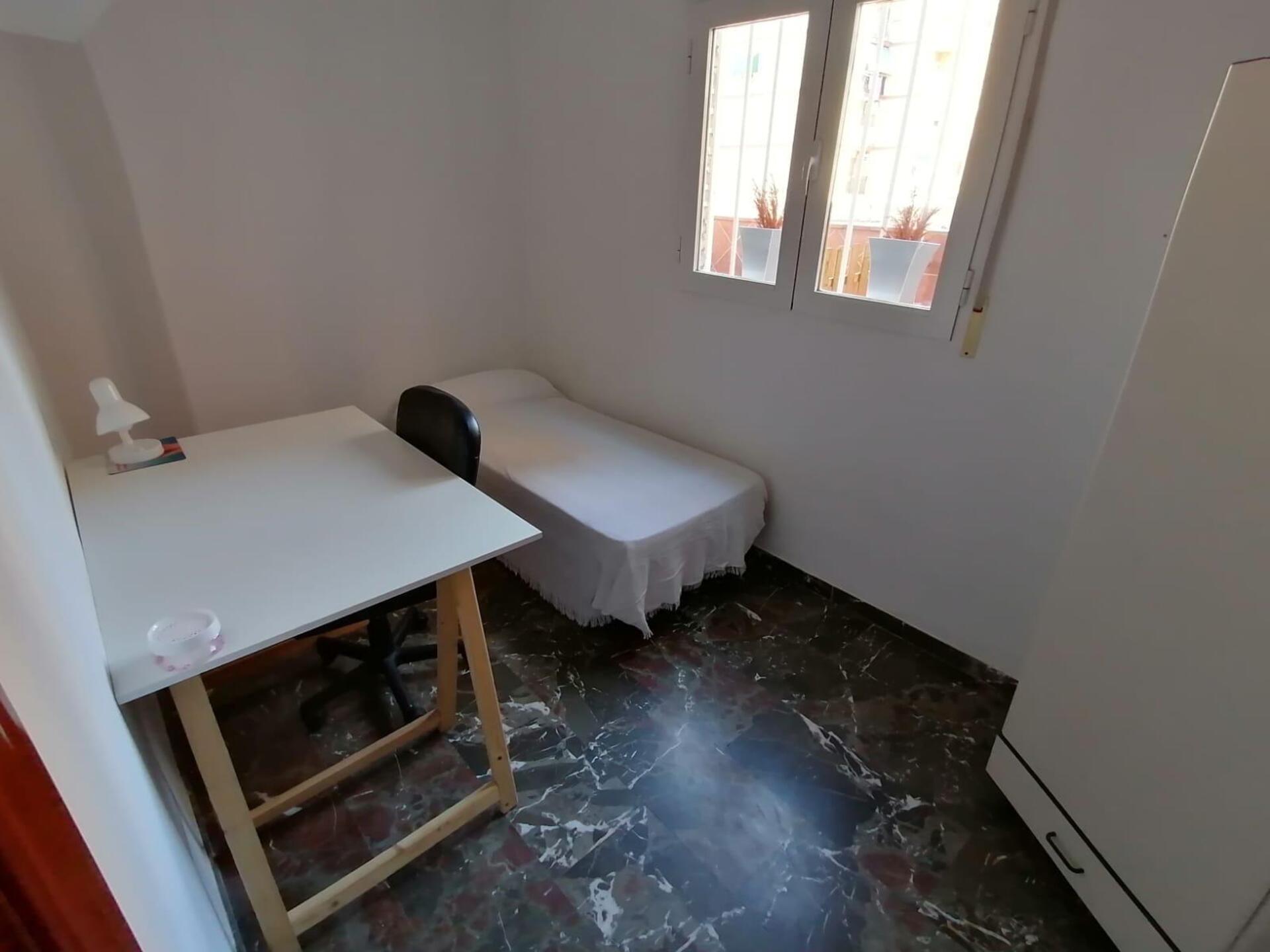 Habitación 90 m², Granada