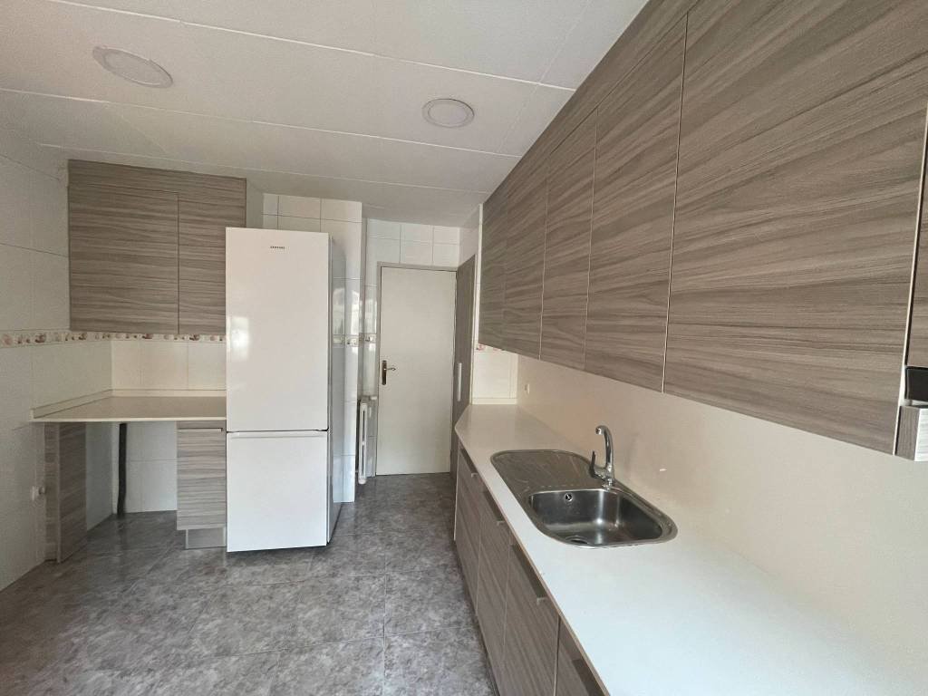 Habitación 140 m², Lérida