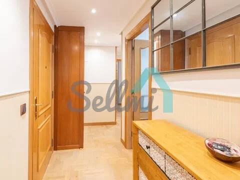 Flat 86 m² in Oviedo