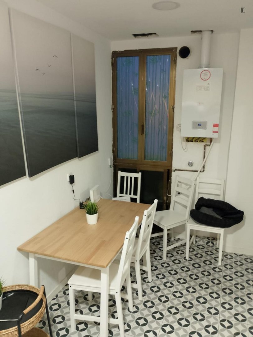 Habitació de lloguer, Madrid