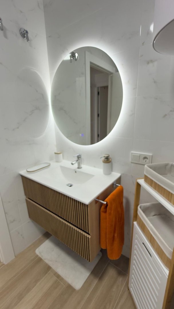 Piso de 80 m² en Adra