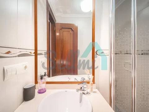 Piso de 107 m² en Oviedo
