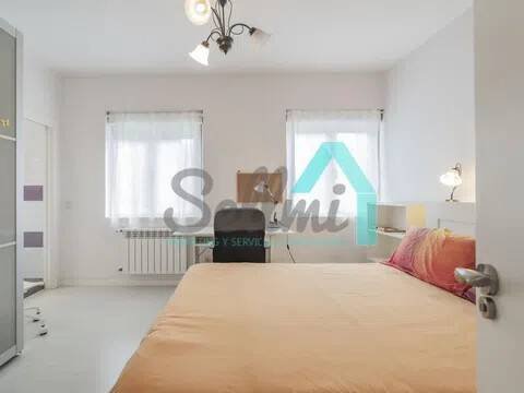 Piso de 93 m² en Oviedo