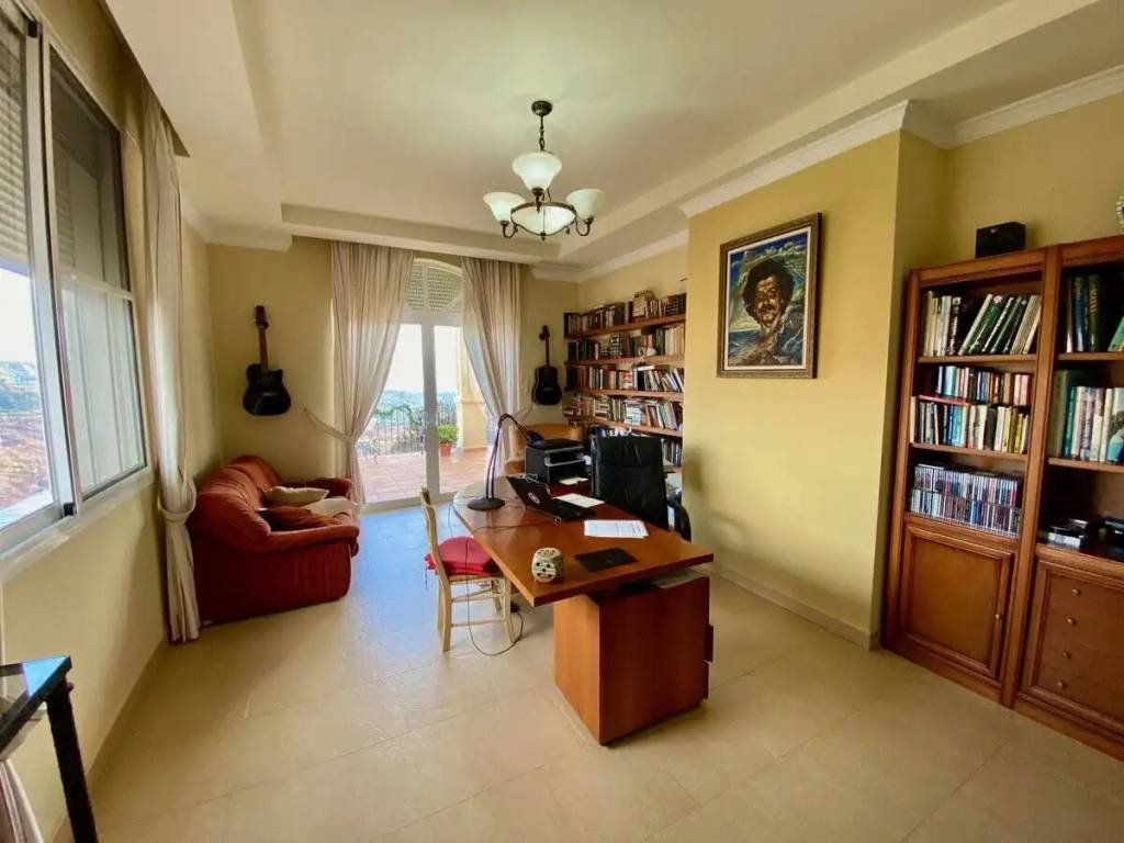 Casa de 800 m² en Estepona