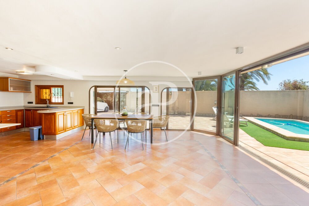 Casa de 260 m² a la Pobla de Farnals