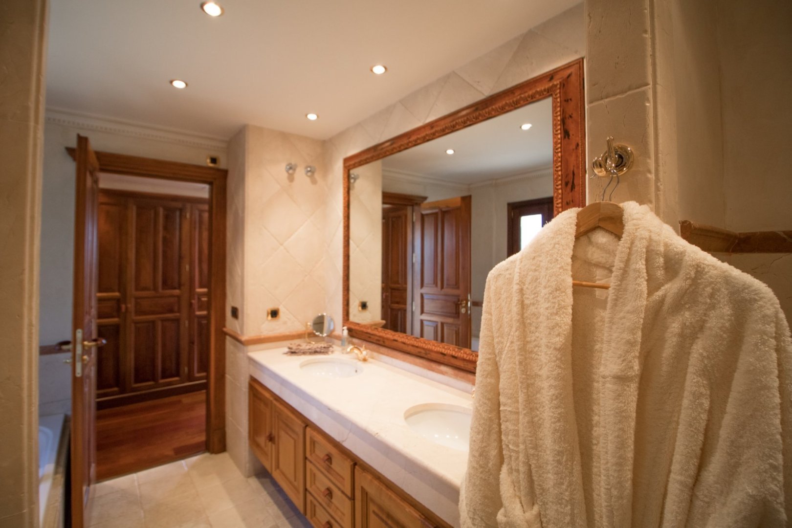 Haus 582 m² in Marbella