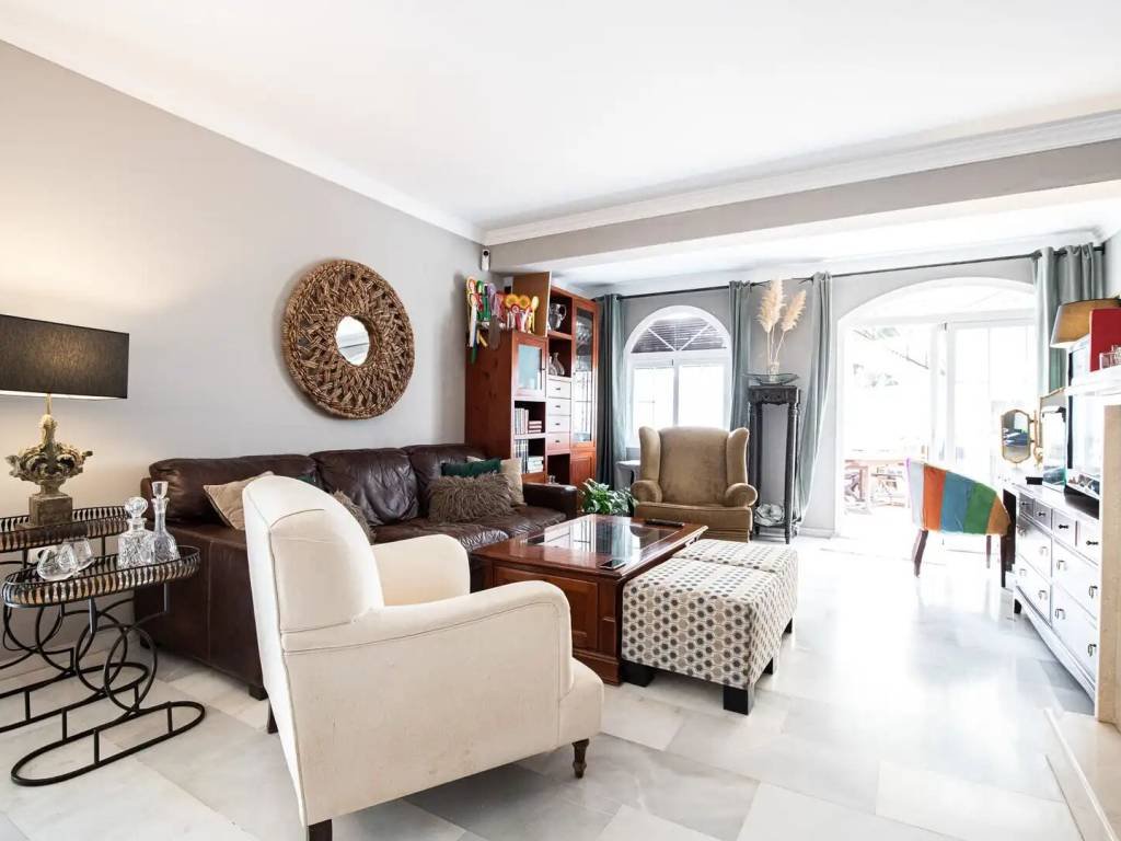 Casa de 230 m² en Estepona